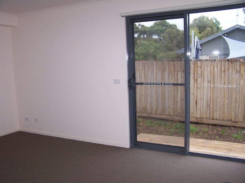 2/28 Malcliffe Road, Newhaven VIC 3925