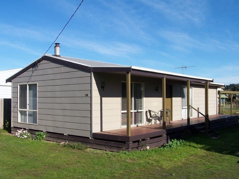 18 Galleon Cres, Sunset Strip VIC 3922