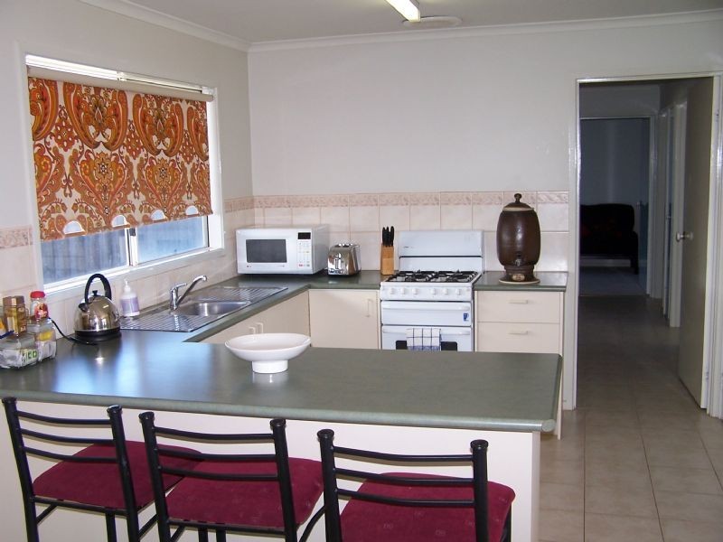18 Galleon Cres, Sunset Strip VIC 3922