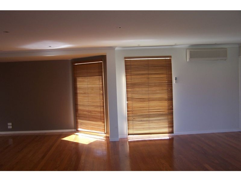 10 Outlook Drive, Cowes VIC 3922