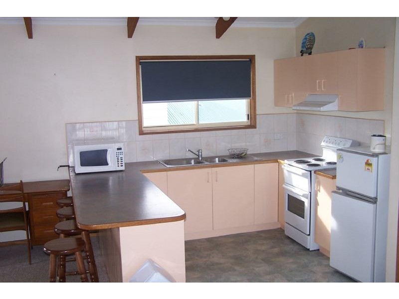 27 Goondiwindi Street, Cowes VIC 3922