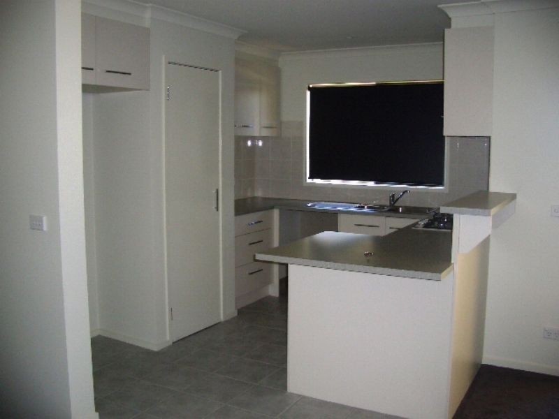 2/ 141 Phillip Island Road, Surf Beach VIC 3922