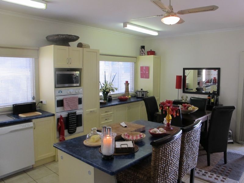 15 Phillip Island Road, Sunderland Bay VIC 3922