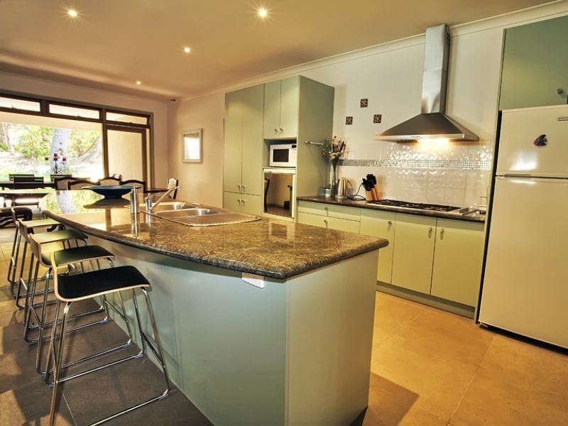 15 Honeysuckle Grove, Silverleaves VIC 3922