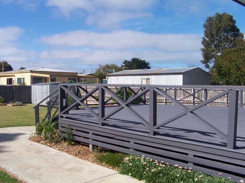 15 Lansell Road, Cowes VIC 3922