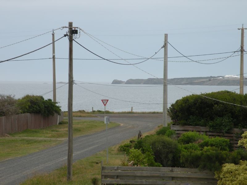 10 Barry Street, Sunderland Bay VIC 3922