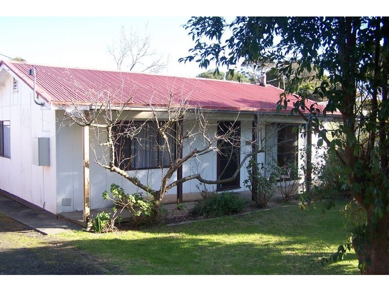 10 Alexander Avenue, Cowes VIC 3922