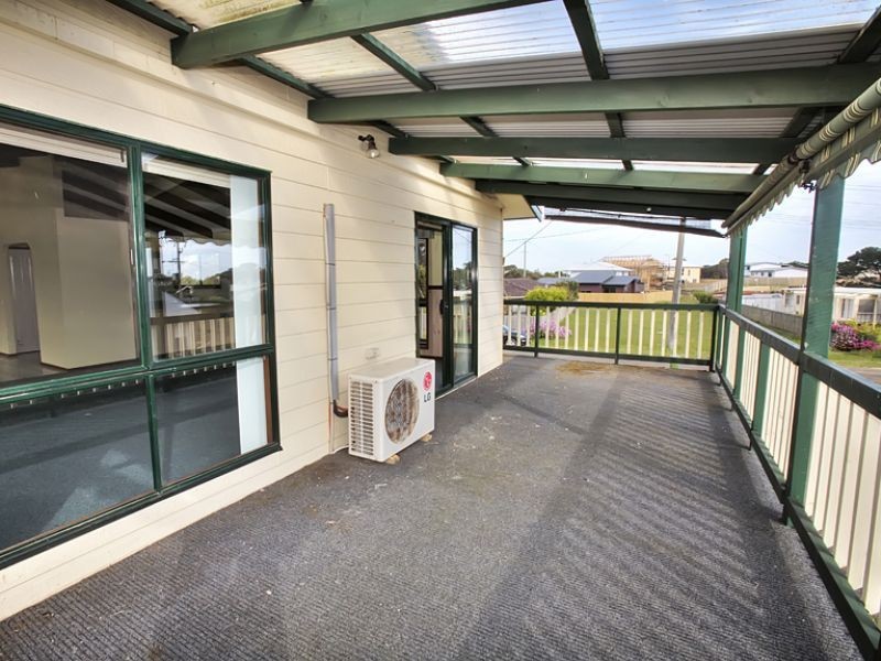 1 Phillip Island Road, Sunset Strip VIC 3922