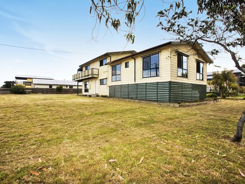 1 Phillip Island Road, Sunset Strip VIC 3922