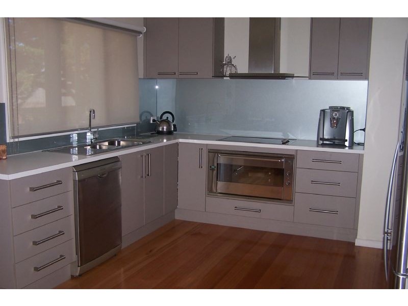 2 Barry Street, Sunderland Bay VIC 3922