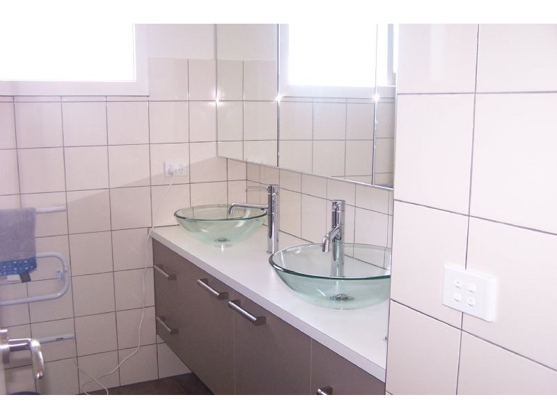 2 Barry Street, Sunderland Bay VIC 3922