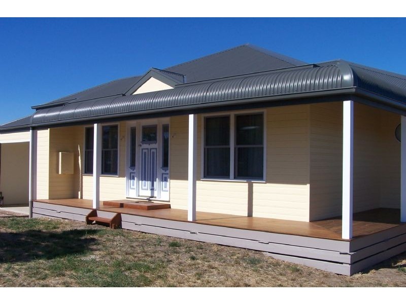 13 Lomandra Drive, Cowes VIC 3922