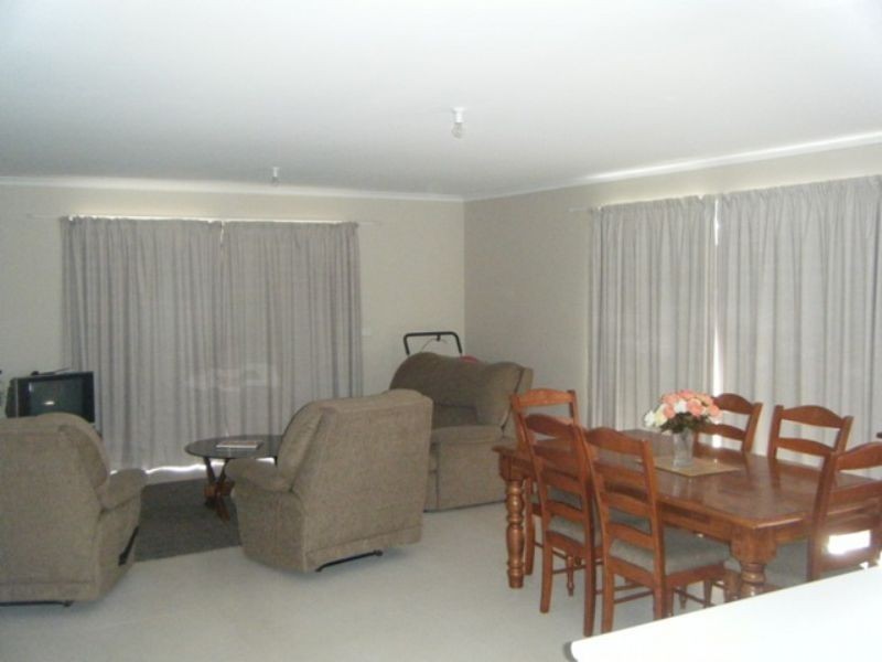 16 Gemma Street, Sunderland Bay VIC 3922