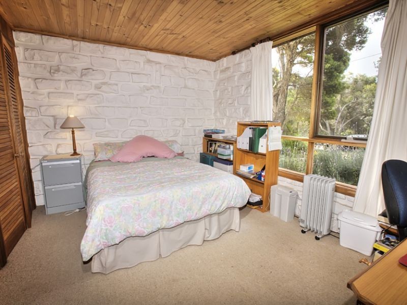 12 Rennison Road, Newhaven VIC 3925
