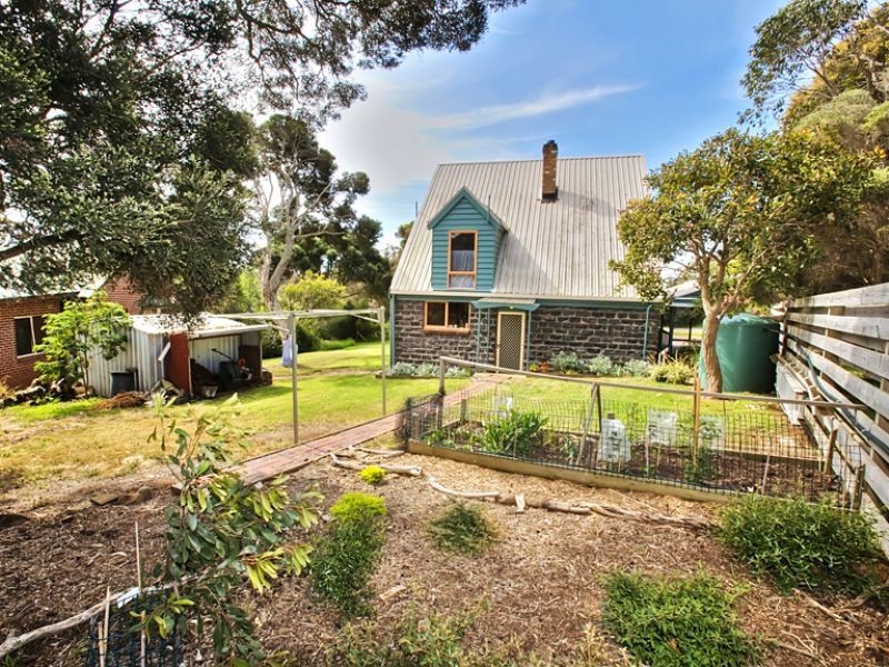 12 Rennison Road, Newhaven VIC 3925