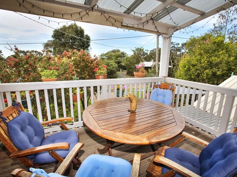 12 Rennison Road, Newhaven VIC 3925
