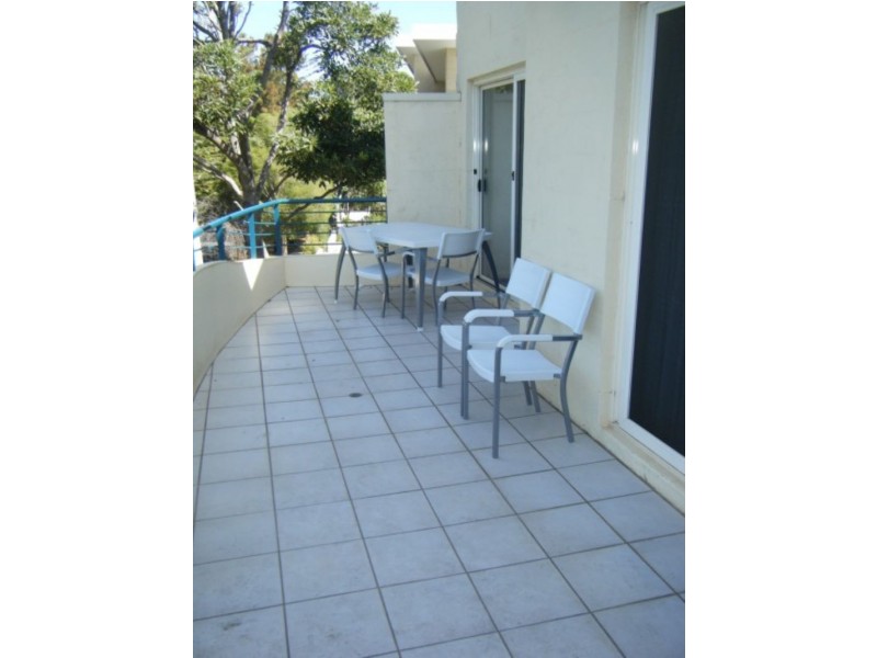 223 The Waves, The Esplanade, Cowes VIC 3922