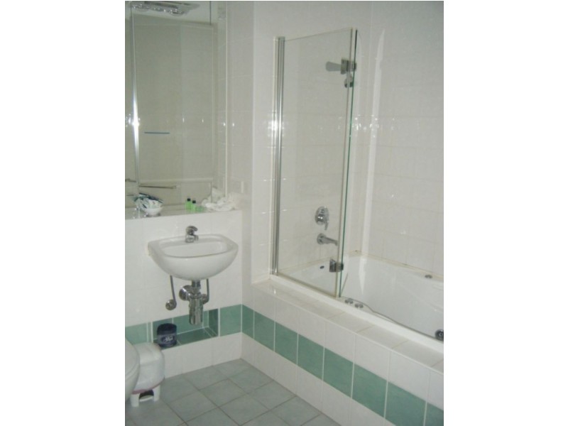 223 The Waves, The Esplanade, Cowes VIC 3922