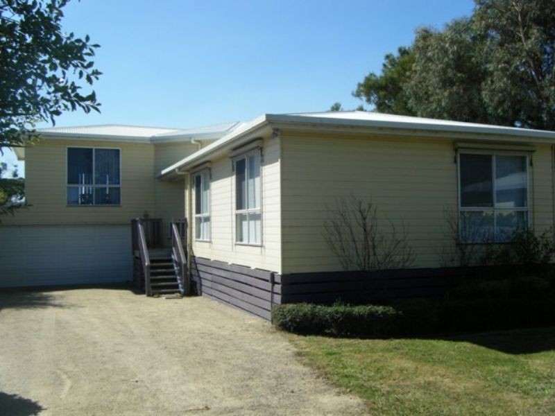 4 Bowman Road, Wimbledon Heights VIC 3922