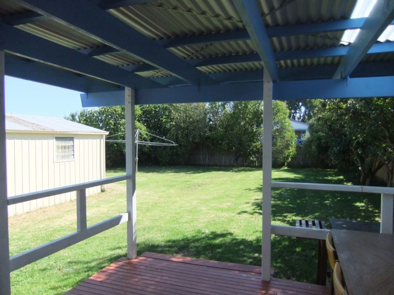 2 Lansell Road, Cowes VIC 3922