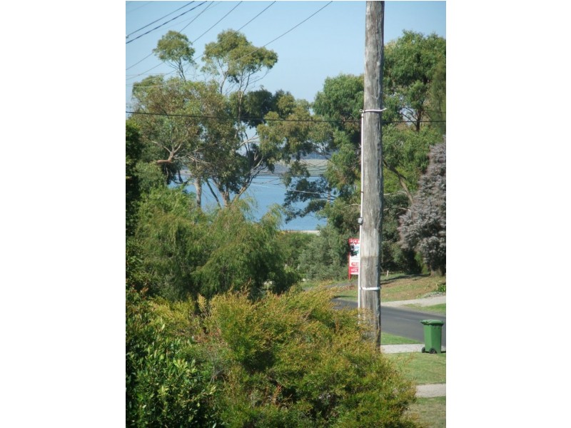 37 Loch rd, Rhyll VIC 3923