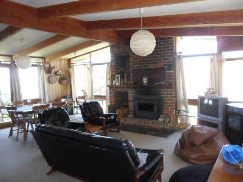 4 Panorama Drive, San Remo VIC 3925