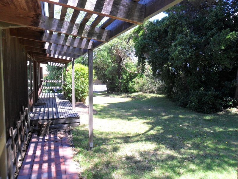 4 Panorama Drive, San Remo VIC 3925