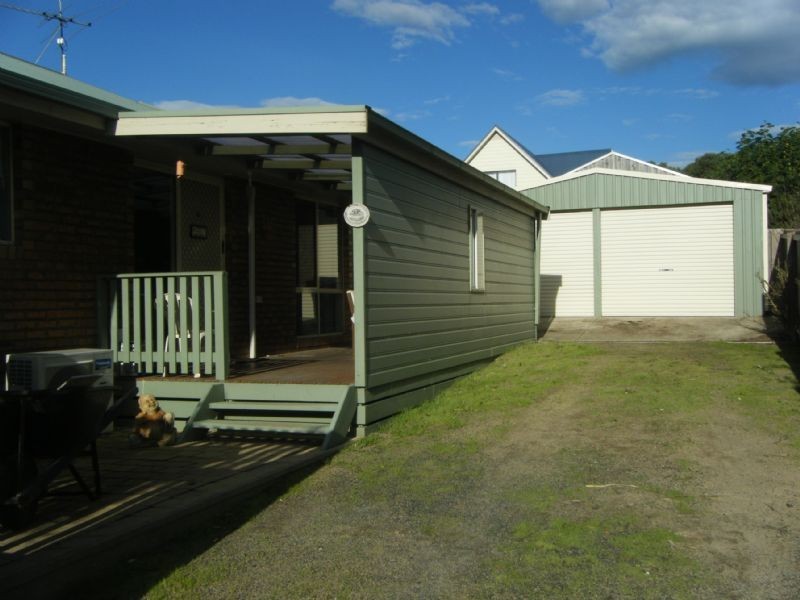 17 San Remo Crescent, Sunset Strip VIC 3922
