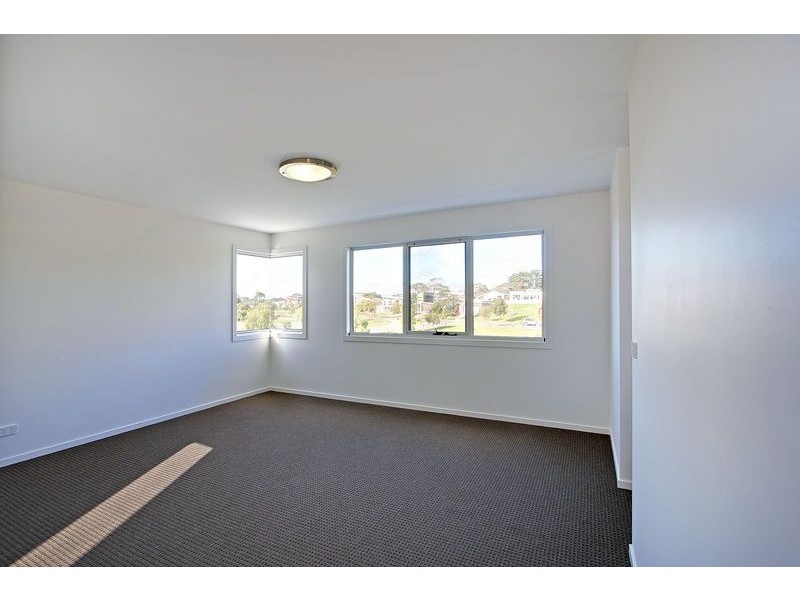 2 Lobelia Lane, Cowes VIC 3922