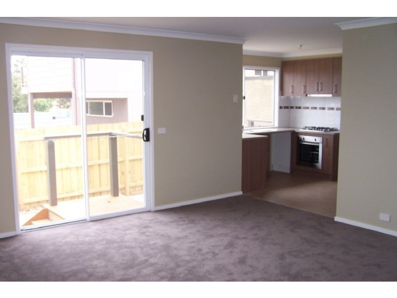 2/81 McKenzie Road, Cowes VIC 3922