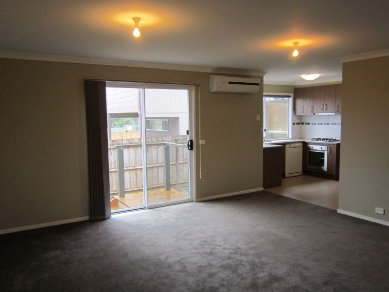 2/81 McKenzie Road, Cowes VIC 3922