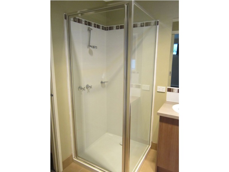 2/81 McKenzie Road, Cowes VIC 3922