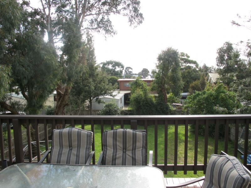 30 Koala Street, Cowes VIC 3922