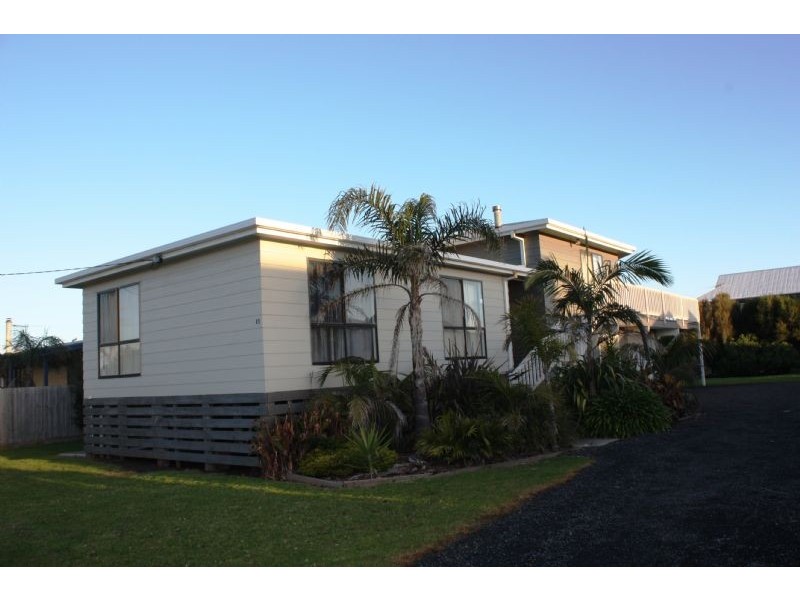 11 Sinclair Avenue, Surf Beach VIC 3922