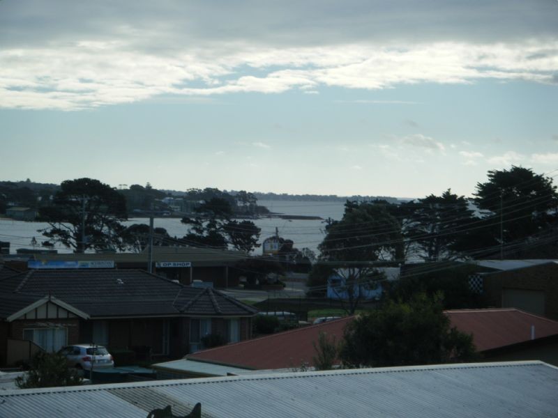 63 San Remo Parade, San Remo VIC 3925