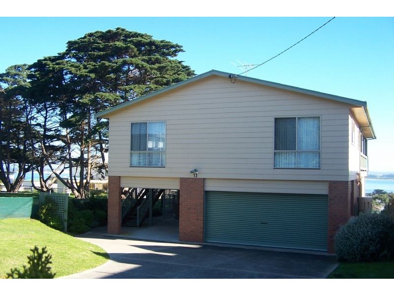 13 Panorama Drive, San Remo VIC 3925