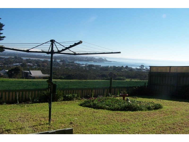 13 Panorama Drive, San Remo VIC 3925