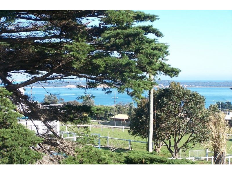 13 Panorama Drive, San Remo VIC 3925