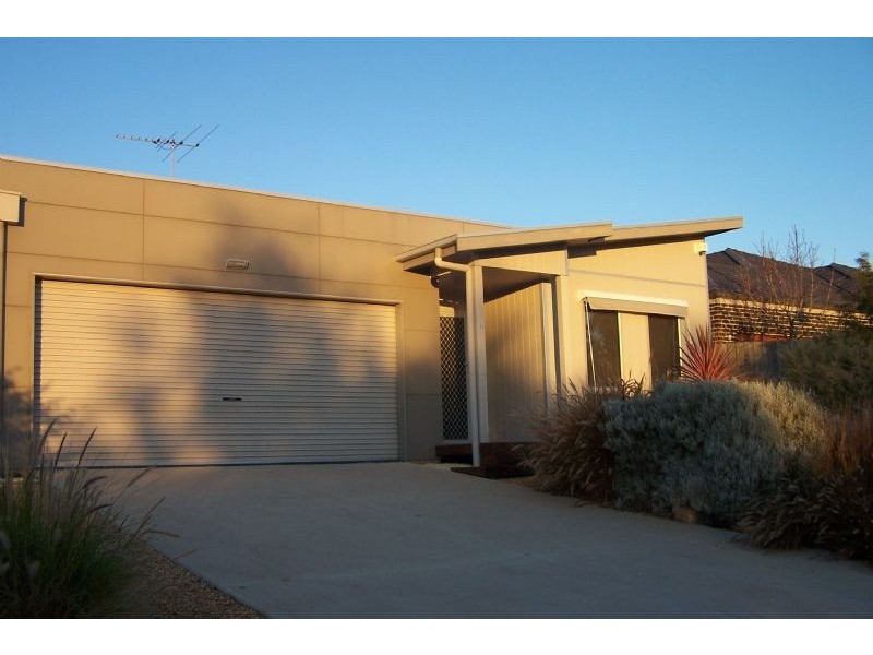 31 Norman Drive, Cowes VIC 3922