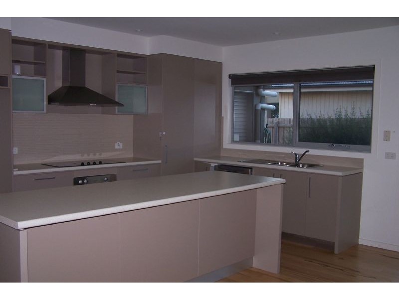 31 Norman Drive, Cowes VIC 3922