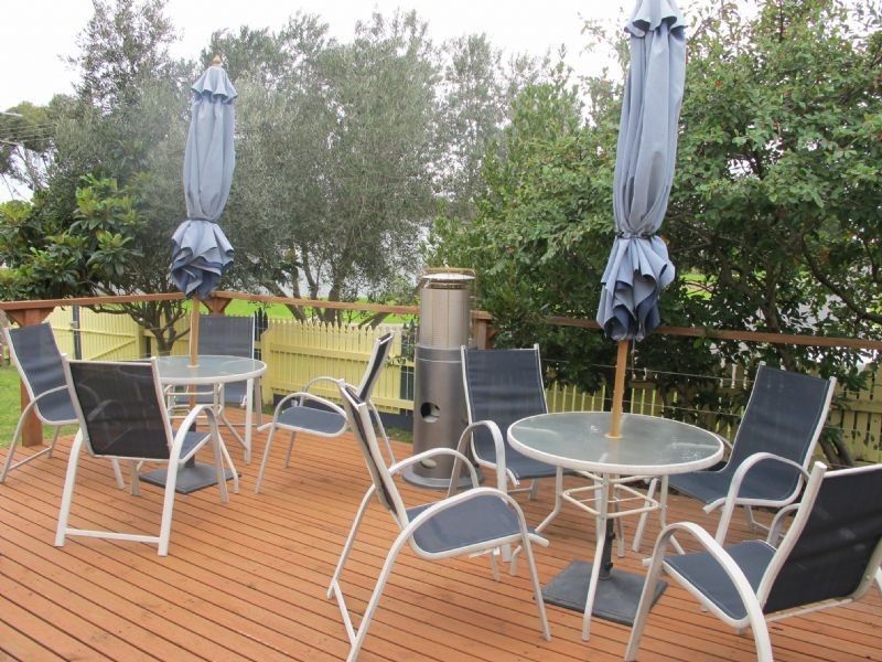 2 Caroline Avenue, Cowes VIC 3922