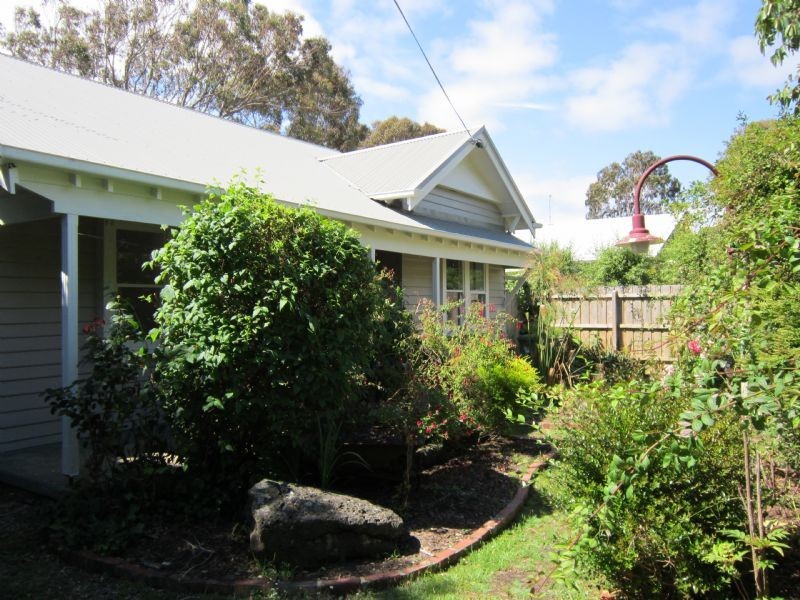 17 Hughes Street, Corinella VIC 3984