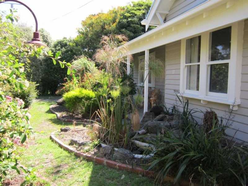 17 Hughes Street, Corinella VIC 3984