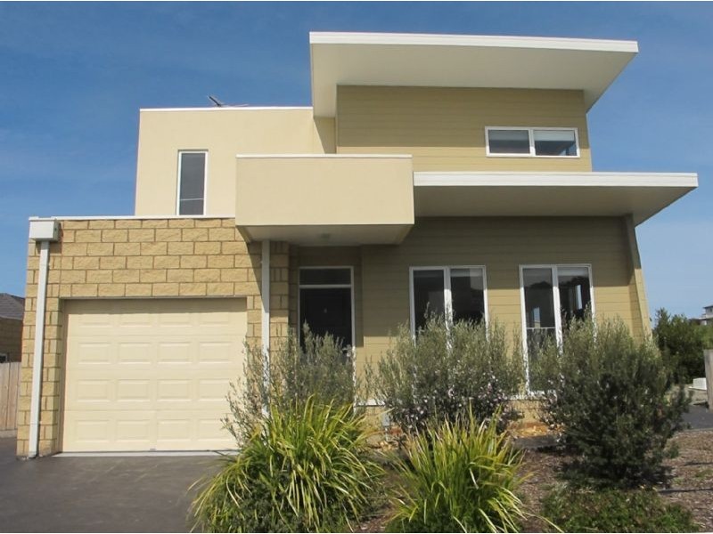 4/2 Kate Court, Cowes VIC 3922