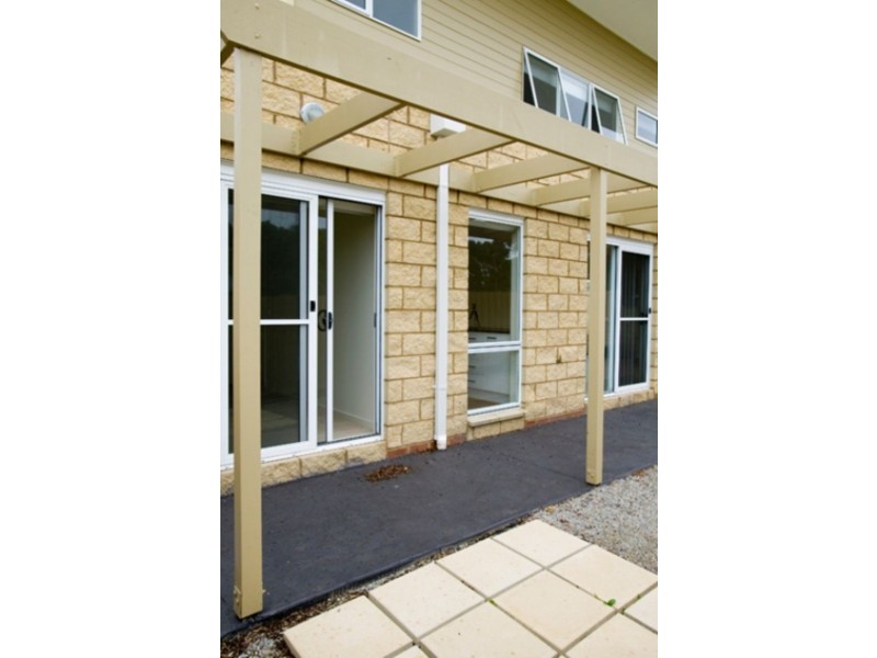 4/2 Kate Court, Cowes VIC 3922