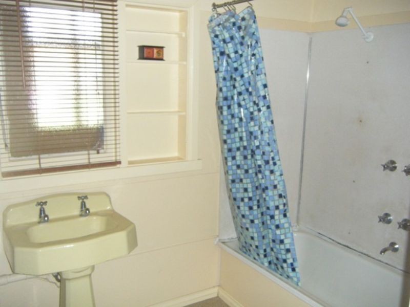 21 Churchill Drive, Cowes VIC 3922