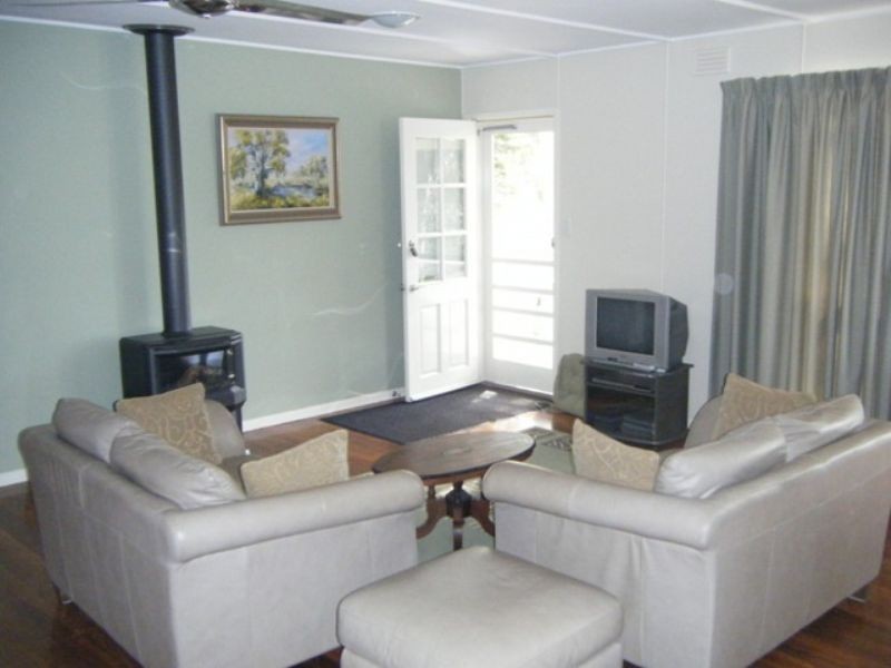 24 Waterloo Street, Rhyll VIC 3923