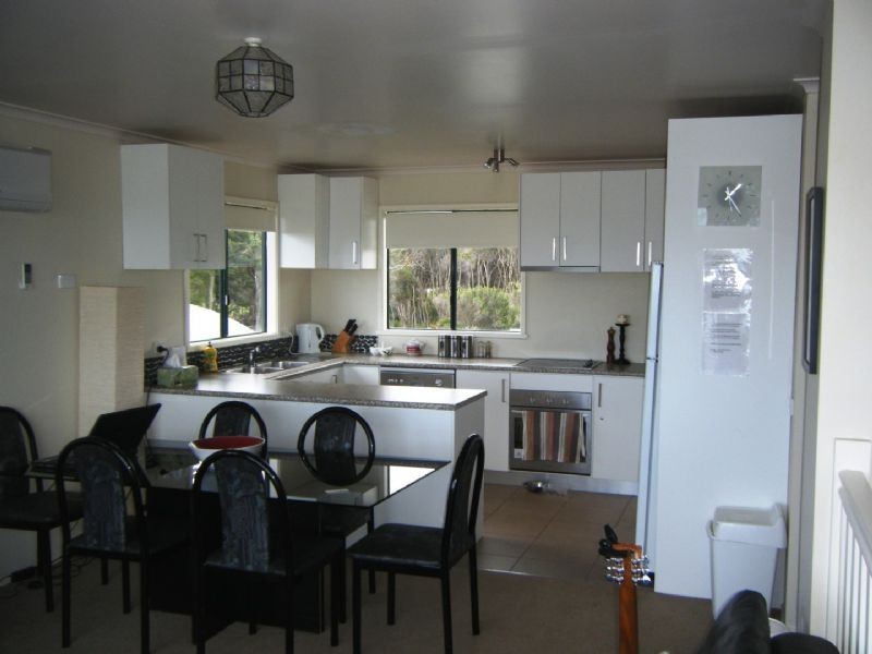 4 The Esplanade, Sunderland Bay VIC 3922