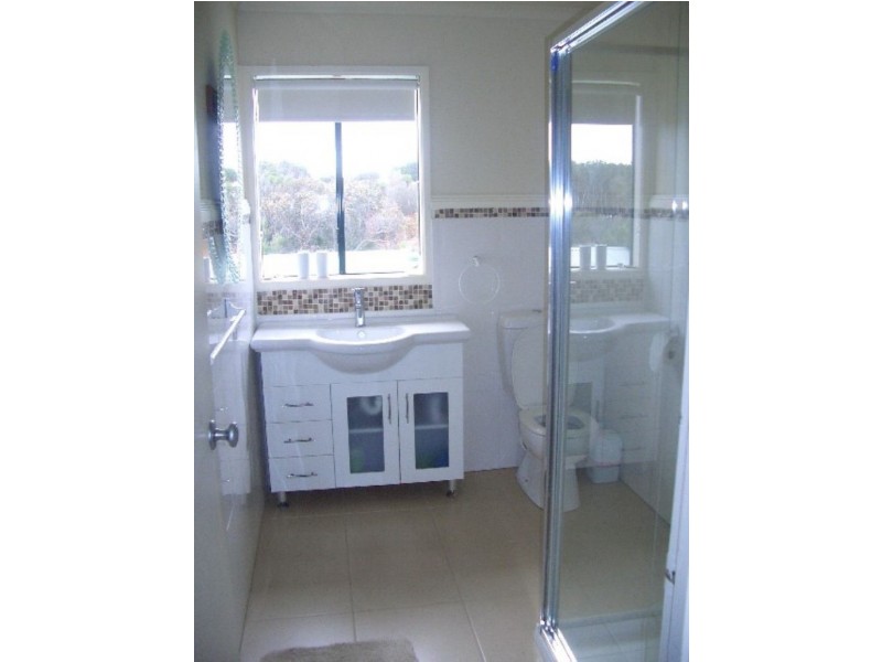 4 The Esplanade, Sunderland Bay VIC 3922