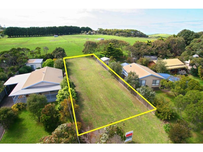5 Dolphin Drive, Smiths Beach VIC 3922